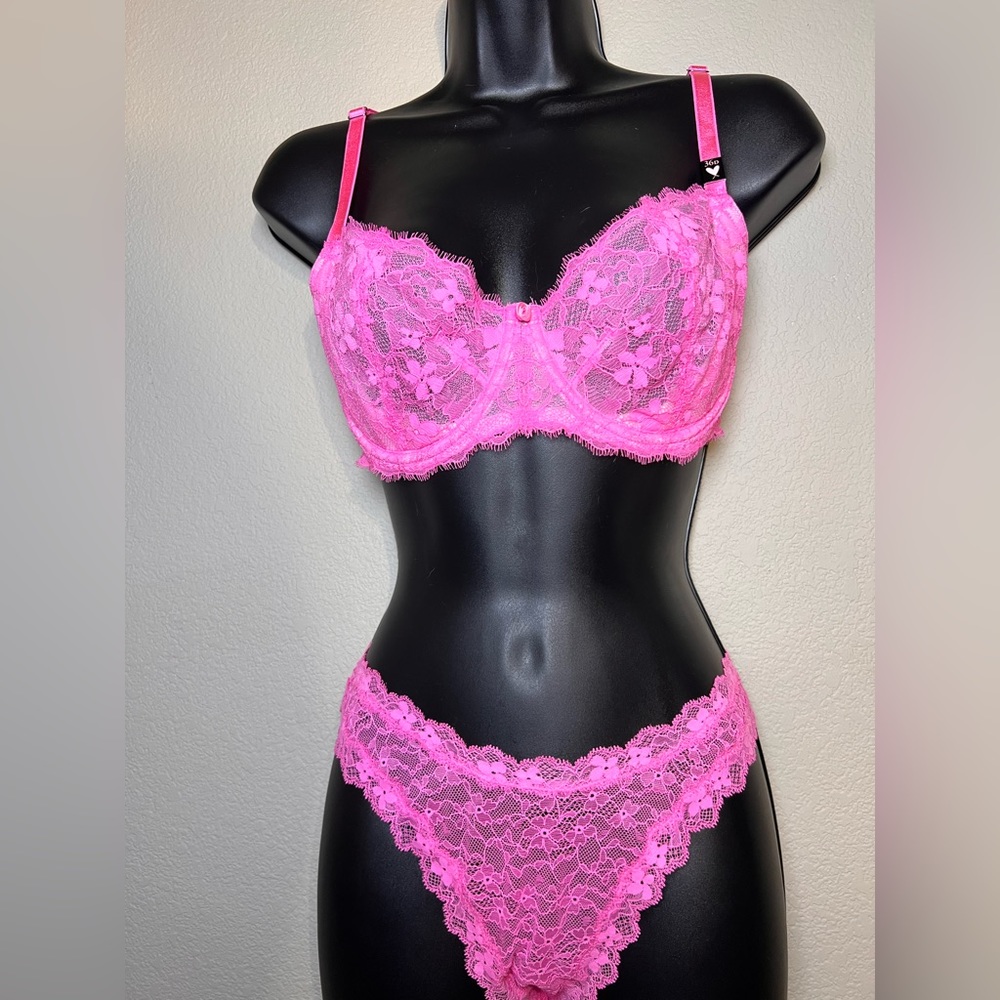 NWT VS Dream Angels Wicked bra panty set